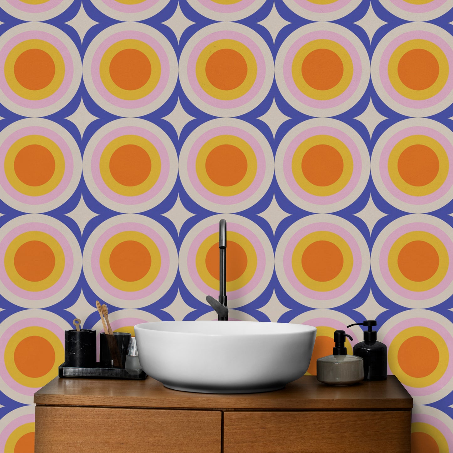 Purple wallpaper featuring retro dot circles
