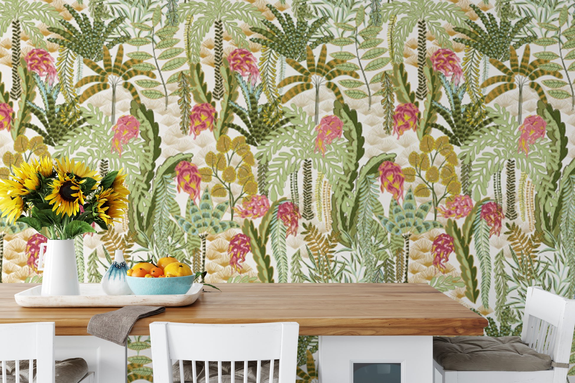 Vibrant Jungle Canopy wallpaper with intricate leaf patterns.
