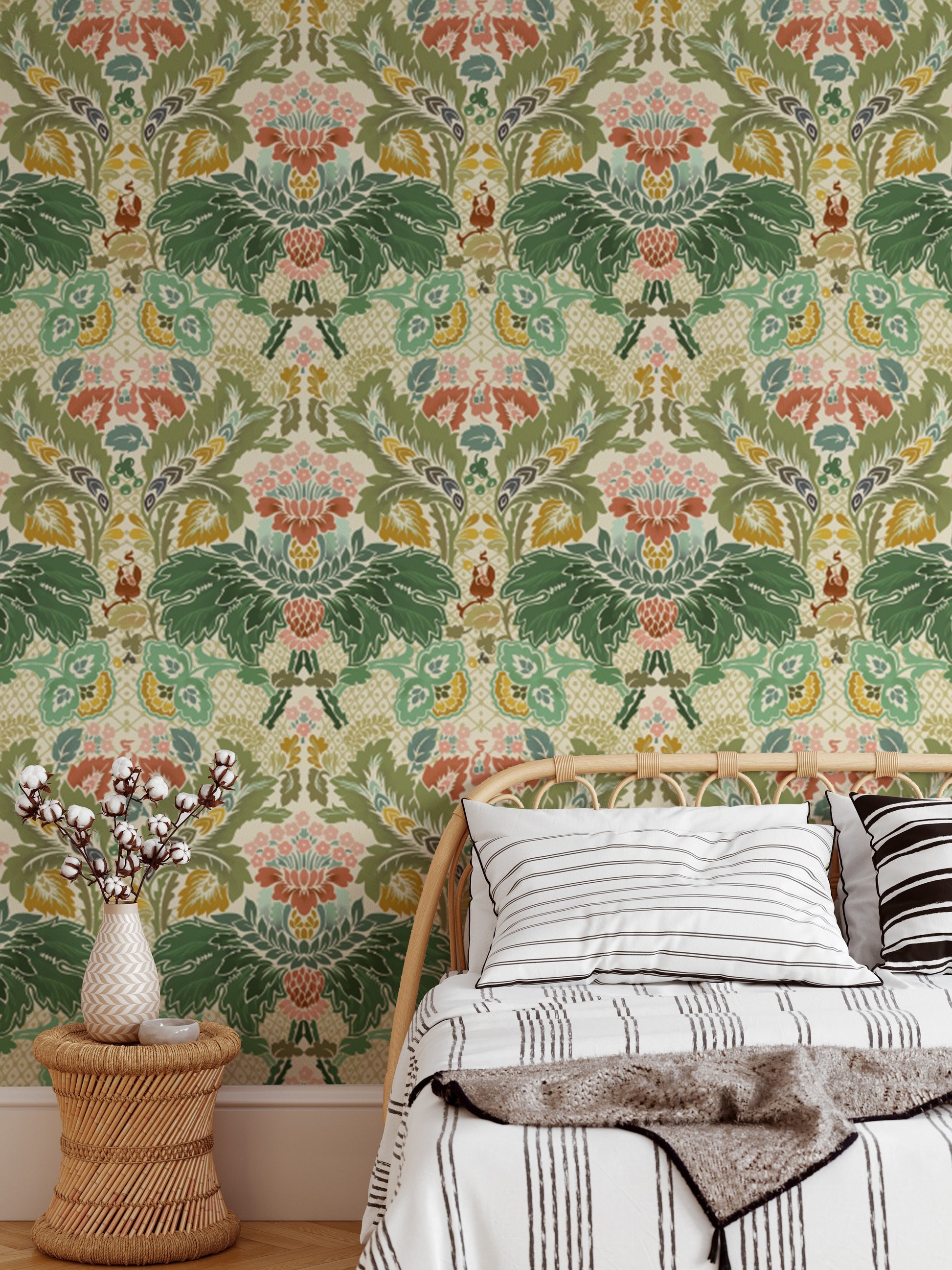 Artistic Victorian Ivory wallpaper creating a vintage ambiance.
