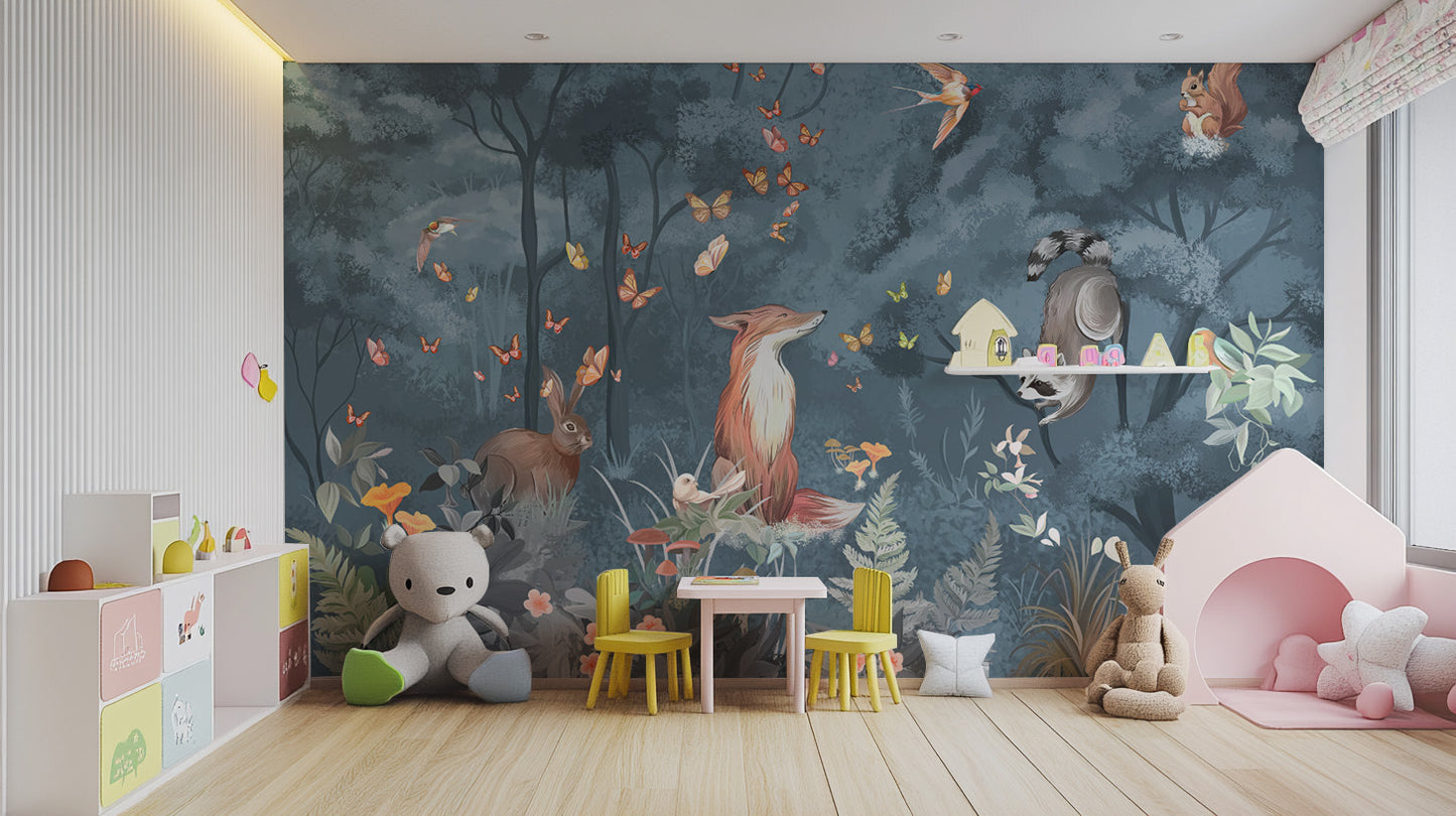 Enchanting woodland animal wallpaper for cozy interiors.
