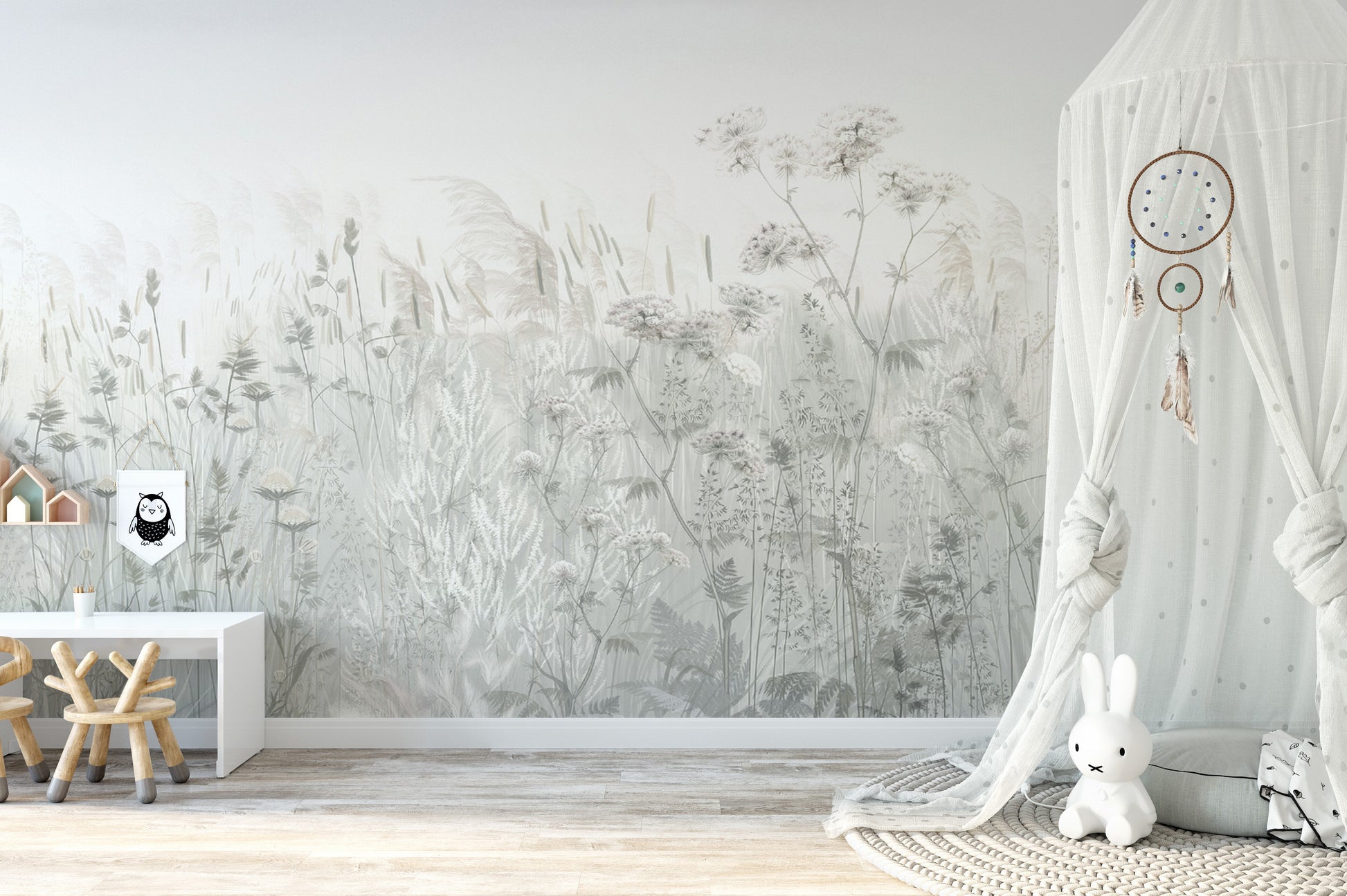 Light meadow wallpaper featuring soft wild grasses
